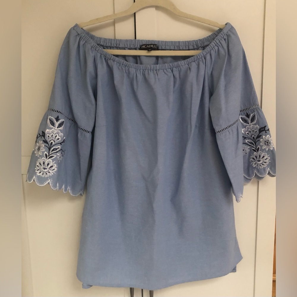 Piccadilly Denim On or Off Shoulder Top NWOT